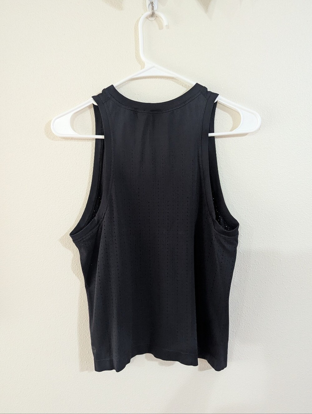 Mesh Racerback Workout Top - Picture 3 of 4
